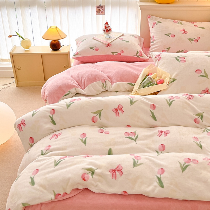 91家纺网 家纺一手货源 找家纺 金爱家 2023新款ins小清新韩系卡通少女心奶油兔子加厚牛奶绒系列四件套 绒-妙颜粉