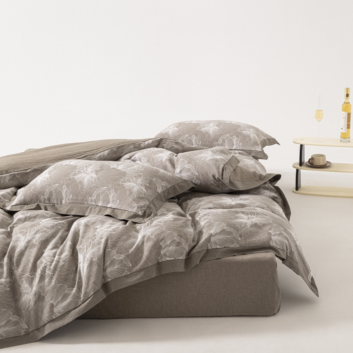 91家纺网 家纺一手货源 找家纺 安莱生活 2023新款花海系列色织双层纱工艺款宽边高奢四件套 花海-浅灰