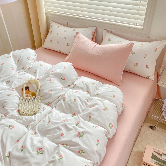 91家纺网 家纺一手货源 找家纺 雅阁尔 2023新款直播爆款母婴级水洗棉双层纱四件套小碎花被套床笠款三件套 郁金香-粉