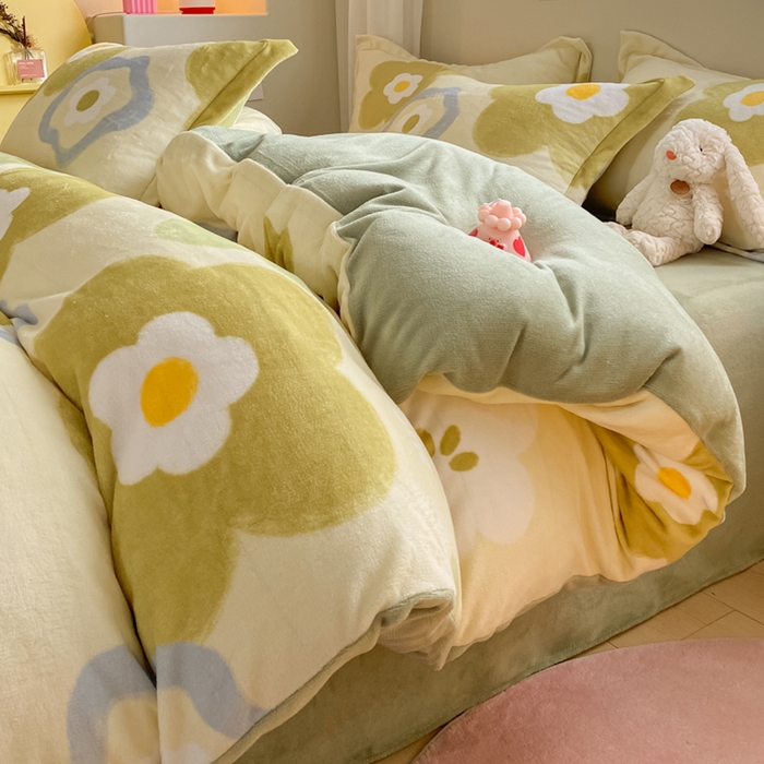 91家纺网 家纺一手货源 找家纺 梦之岛 2023新款牛奶绒加厚小清新印花保暖四件套 花开