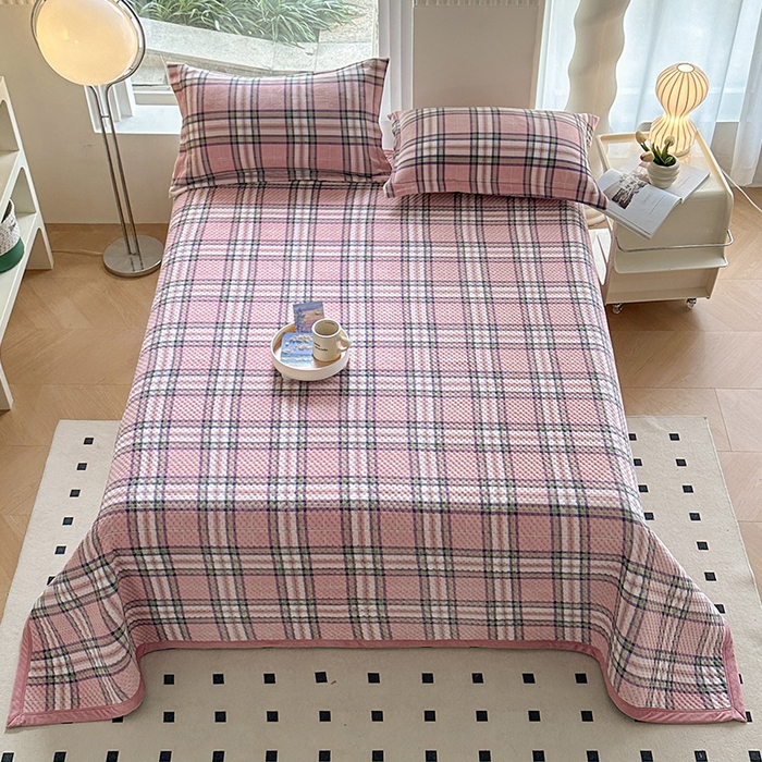 91家纺网 家纺一手货源 找家纺 胜权 2024款高克重牛奶绒夹棉单床盖单件保暖床盖三件套 和颜悦色