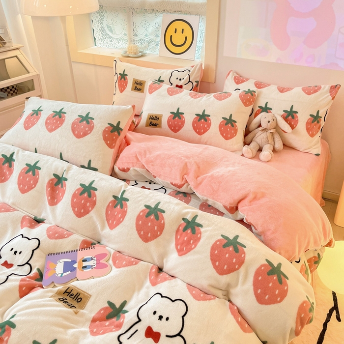 91家纺网 家纺一手货源 找家纺 金爱家 2023新款ins小清新韩系卡通少女心奶油兔子加厚牛奶绒系列四件套 草莓小熊