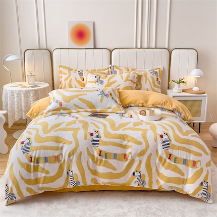 91家纺网 家纺一手货源 找家纺 （总）暖洋 2023新款A类母婴加厚印花牛奶绒臻棉绒四件套场景二