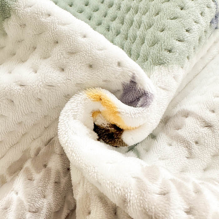 91家纺网 家纺一手货源 找家纺 胜权 2024款高克重牛奶绒夹棉单床盖单件保暖床盖三件套 乘风破浪