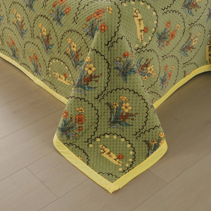 91家纺网 家纺一手货源 找家纺 胜权 2024款高克重牛奶绒夹棉单床盖单件保暖床盖三件套 花精灵绿