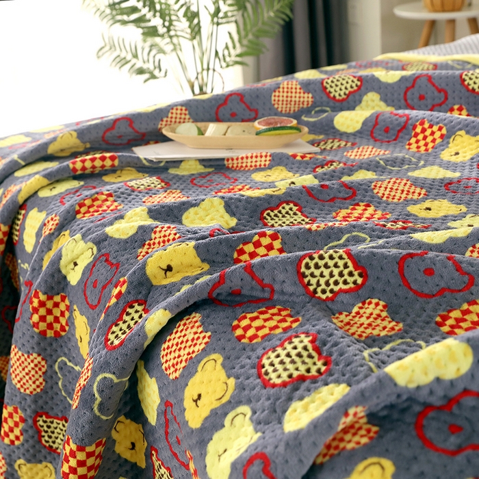 91家纺网 家纺一手货源 找家纺 胜权 2024款高克重牛奶绒夹棉单床盖单件保暖床盖三件套 熊宝