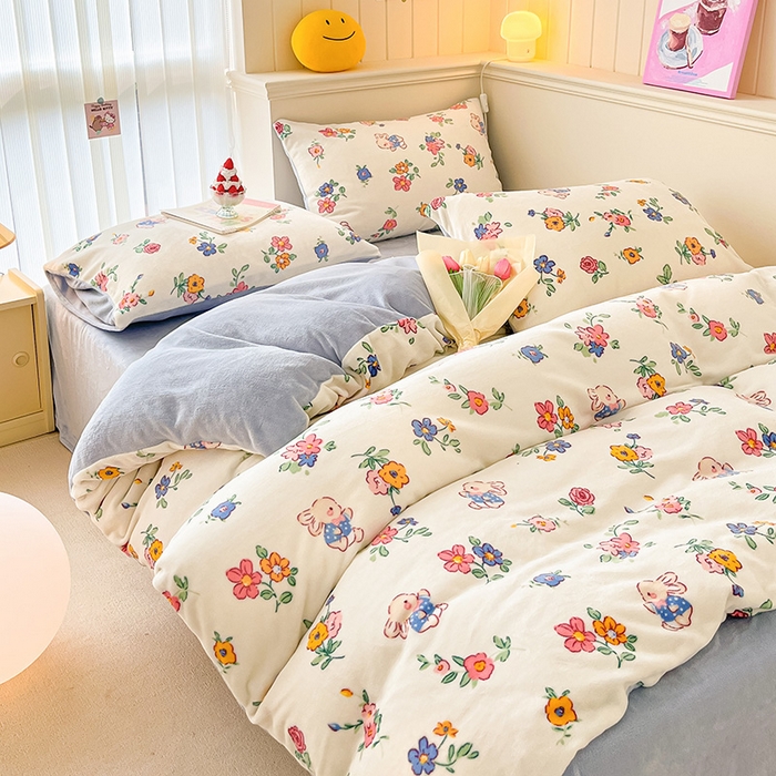 91家纺网 家纺一手货源 找家纺 金爱家 2023新款ins小清新韩系卡通少女心奶油兔子加厚牛奶绒系列四件套 绒-花田兔