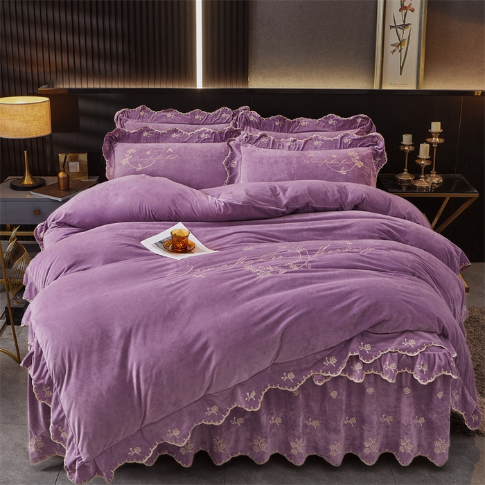 91家纺网 家纺一手货源 找家纺 2023 恒爱家纺 花好月圆宝宝绒床裙四件套 豆沙紫