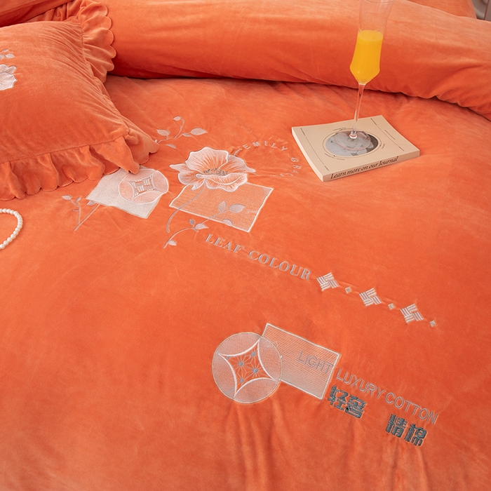 91家纺网 家纺一手货源 找家纺 优姿家纺 2024新品8.5斤德芙绒韩版床裙绣花保暖四件套 绽放香妃桔