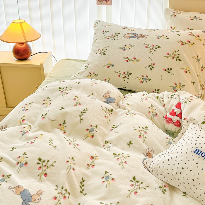 91家纺网 家纺一手货源 找家纺 金爱家 2023新款ins小清新韩系卡通少女心奶油兔子加厚牛奶绒系列四件套 绒-兔先生