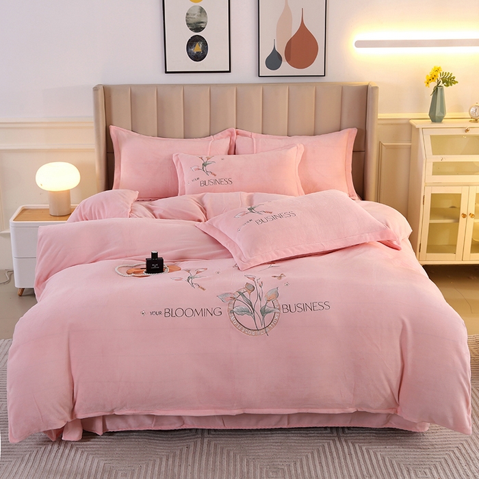 91家纺网 家纺一手货源 找家纺 富之航 2023新款牛奶绒刺绣四件套 莫奈花园-粉