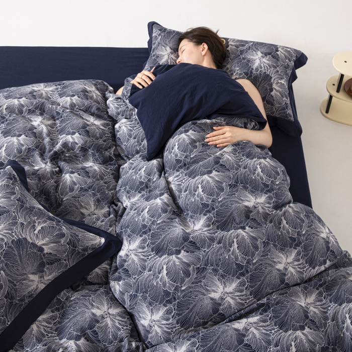 91家纺网 家纺一手货源 找家纺 （总）安莱生活 2023新款花海系列色织双层纱工艺款宽边高奢四件套