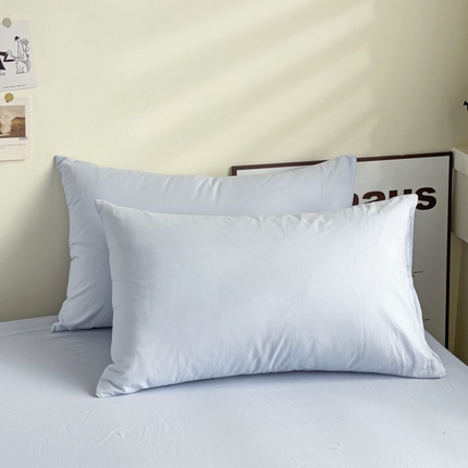 91家纺网 家纺一手货源 找家纺 六巷胡同 2023新款32支全棉纯色水洗棉单枕套 奶油蓝