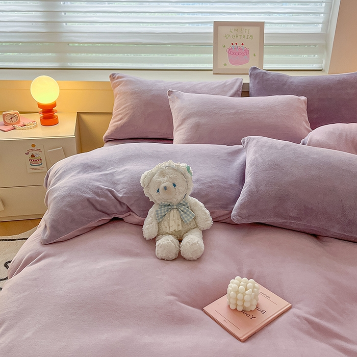 91家纺网 家纺一手货源 找家纺 三朵家纺 2023新款牛奶绒混搭系列四件套 淡紫+薰衣草