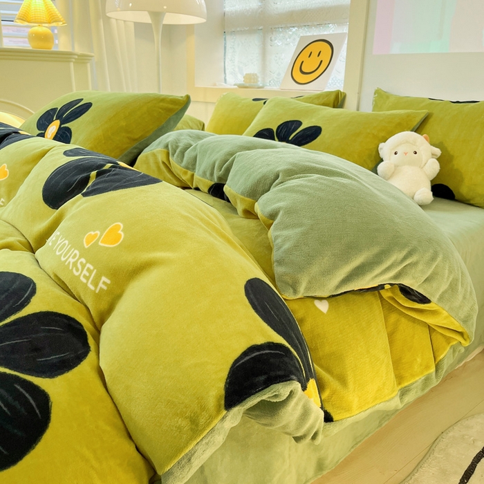 91家纺网 家纺一手货源 找家纺 （总）金爱家 2023新款ins小清新韩系卡通少女心奶油兔子加厚牛奶绒系列四件套