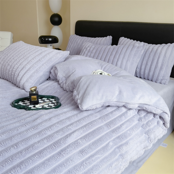 91家纺网 家纺一手货源 找家纺 丝幔 2025新款复古时尚AB面兔毛绒牛奶绒抽条四件套 兔毛紫C