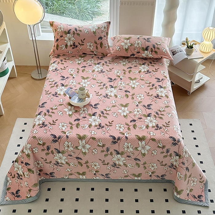 91家纺网 家纺一手货源 找家纺 胜权 2024款高克重牛奶绒夹棉单床盖单件保暖床盖三件套 红薇