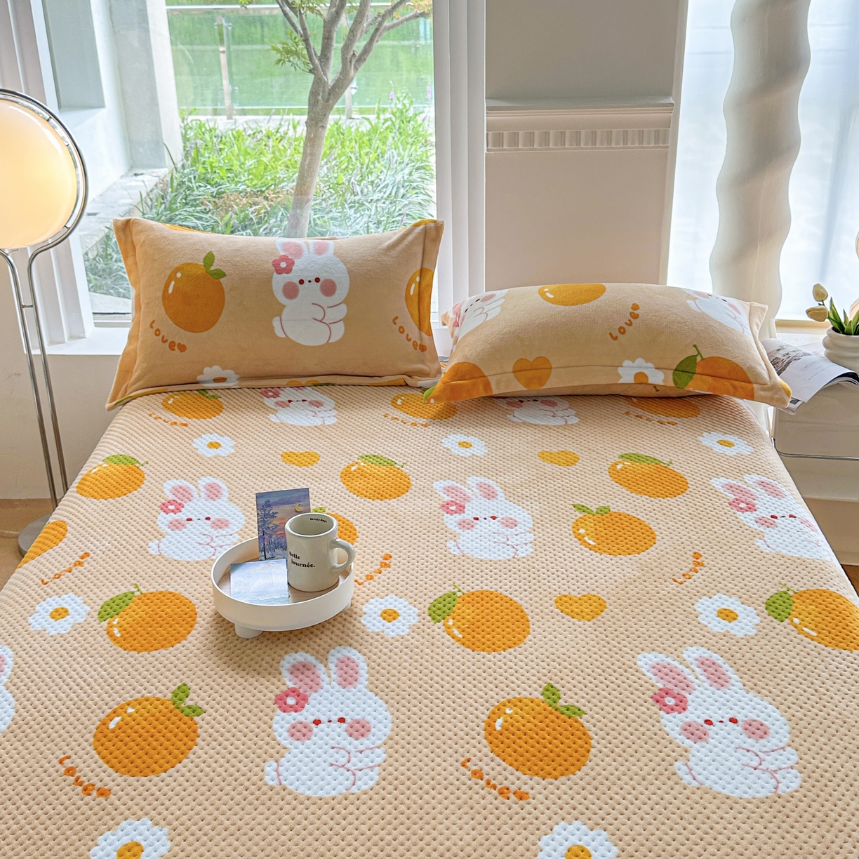 91家纺网 家纺一手货源 找家纺 胜权 2024款高克重牛奶绒夹棉单床盖单件保暖床盖三件套 兔兔派对