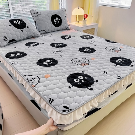 91家纺网 家纺一手货源 找家纺 （总）情煊家纺 2023新款保暖牛奶绒夹棉床笠-花边款