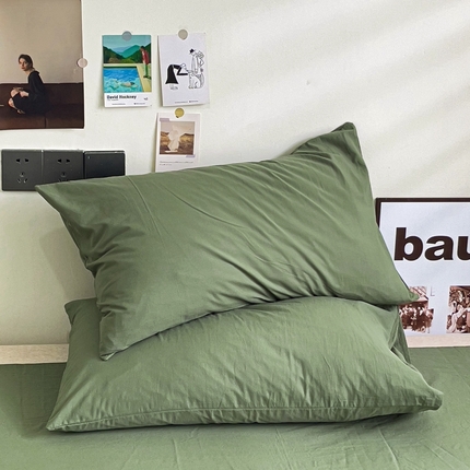 91家纺网 家纺一手货源 找家纺 六巷胡同 2023新款32支全棉纯色水洗棉单枕套 松柏绿
