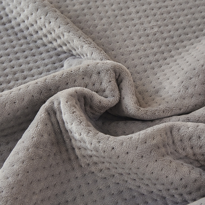 91家纺网 家纺一手货源 找家纺 胜权 2024款高克重牛奶绒夹棉单床盖单件保暖床盖三件套 贝儿多灰