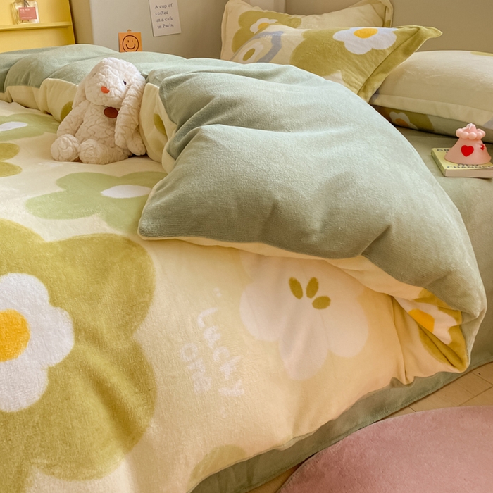 91家纺网 家纺一手货源 找家纺 梦之岛 2023新款牛奶绒加厚小清新印花保暖四件套 花开