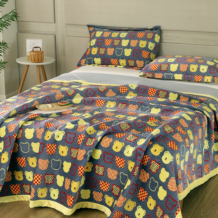 91家纺网 家纺一手货源 找家纺 胜权 2024款高克重牛奶绒夹棉单床盖单件保暖床盖三件套 熊宝