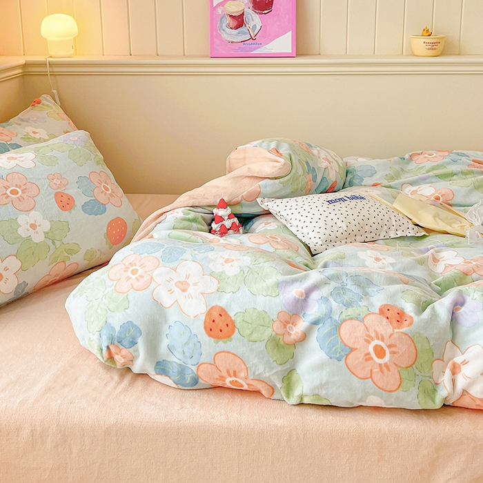 91家纺网 家纺一手货源 找家纺 金爱家 2023新款ins小清新韩系卡通少女心奶油兔子加厚牛奶绒系列四件套 绒-觅香