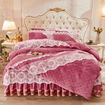 91家纺网 家纺一手货源 找家纺 （总）恋尚 2023新款可脱卸水晶绒夹棉被套床裙四件套卡雯系列