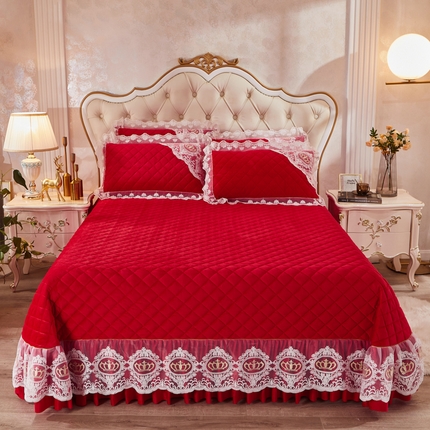 91家纺网 家纺一手货源 找家纺 恋尚 2023新款可脱卸水晶绒夹棉床盖卡雯系列 大红
