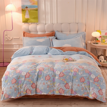 91家纺网 家纺一手货源 找家纺 （总）暖洋 2023新款A类母婴加厚印花牛奶绒臻棉绒四件套场景二