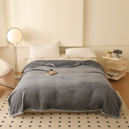 91家纺网 家纺一手货源 找家纺 （总）卡初家居（原微来） 2023新款280克纯色加厚超柔牛奶绒毛毯