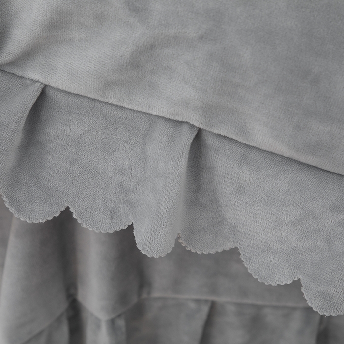 91家纺网 家纺一手货源 找家纺 优姿家纺 2024新品8.5斤德芙绒韩版床裙绣花保暖四件套 绽放绅士灰