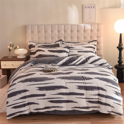 91家纺网 家纺一手货源 找家纺 （总）暖洋 2023新款A类母婴加厚印花牛奶绒臻棉绒四件套场景二