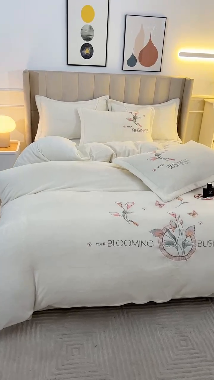 91家纺网 家纺一手货源 找家纺 富之航 2023新款牛奶绒刺绣四件套 莫奈花园-白