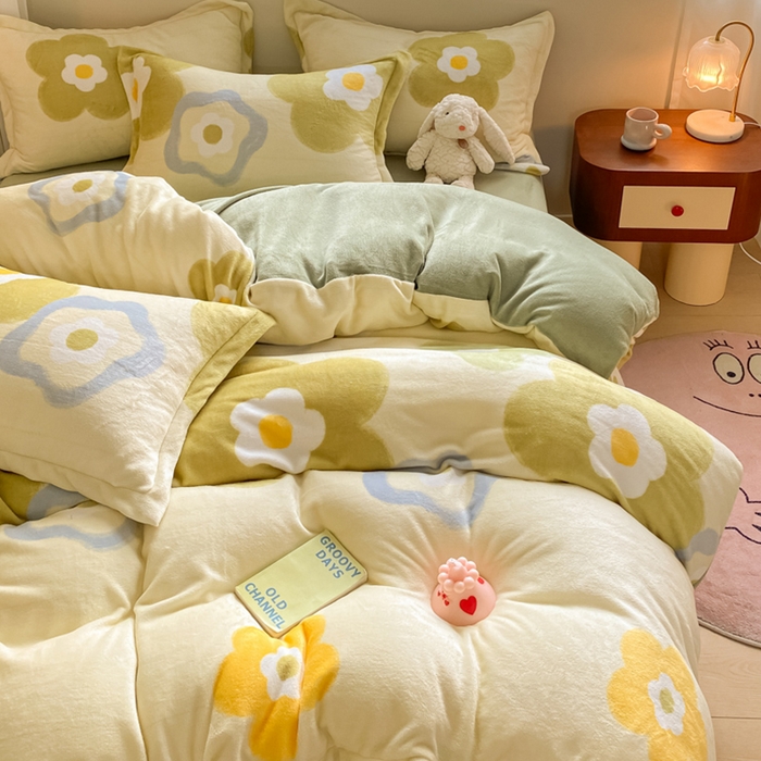 91家纺网 家纺一手货源 找家纺 梦之岛 2023新款牛奶绒加厚小清新印花保暖四件套 花开