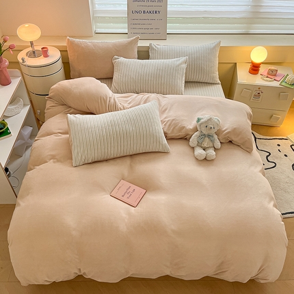 91家纺网 家纺一手货源 找家纺 （总）三朵家纺 2023新款牛奶绒混搭系列四件套