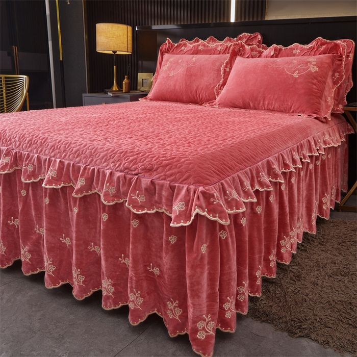 91家纺网 家纺一手货源 找家纺 2023 恒爱家纺 花好月圆宝宝绒床裙四件套 浅豆沙