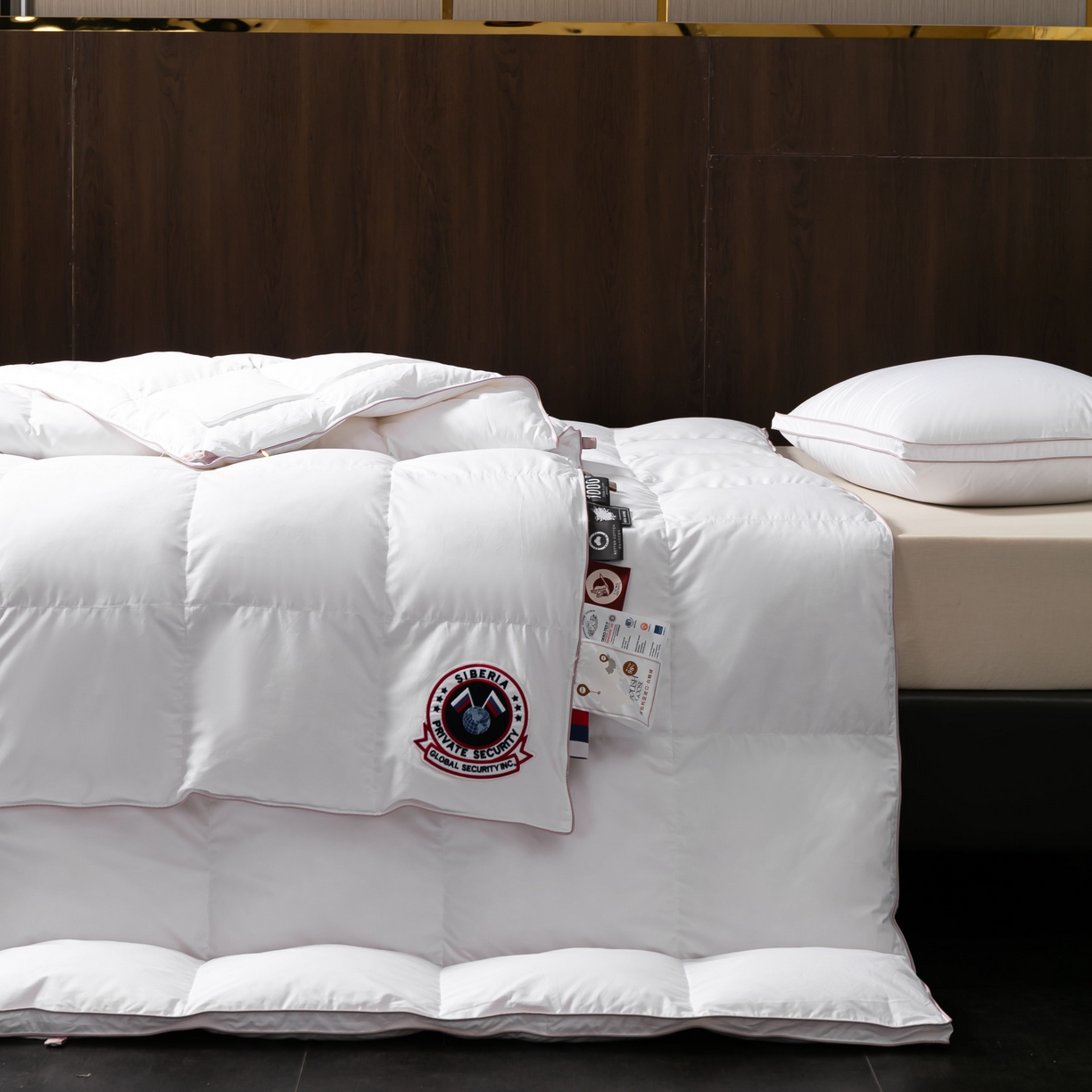 91家纺网 家纺一手货源 找家纺 （总）岚司羽 新款全棉羽绒被子母被芯优质95%白鹅绒冬被