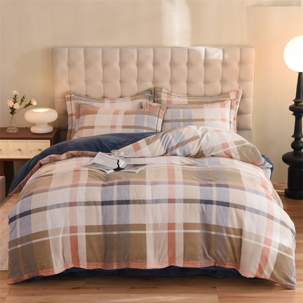 91家纺网 家纺一手货源 找家纺 （总）暖洋 2023新款A类母婴加厚印花牛奶绒臻棉绒四件套场景二