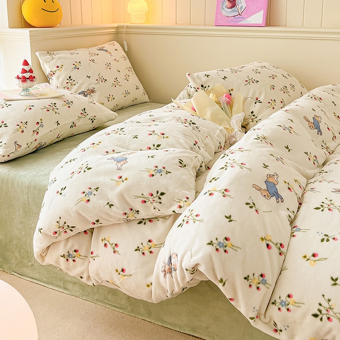 91家纺网 家纺一手货源 找家纺 金爱家 2023新款ins小清新韩系卡通少女心奶油兔子加厚牛奶绒系列四件套 绒-兔先生