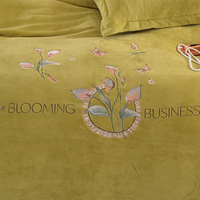 91家纺网 家纺一手货源 找家纺 富之航 2023新款牛奶绒刺绣四件套 莫奈花园-绿