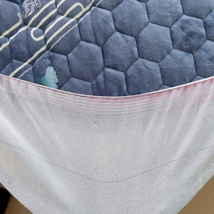 91家纺网 家纺一手货源 找家纺 情煊家纺 2023新款保暖牛奶绒夹棉床笠-花边款 三生有杏