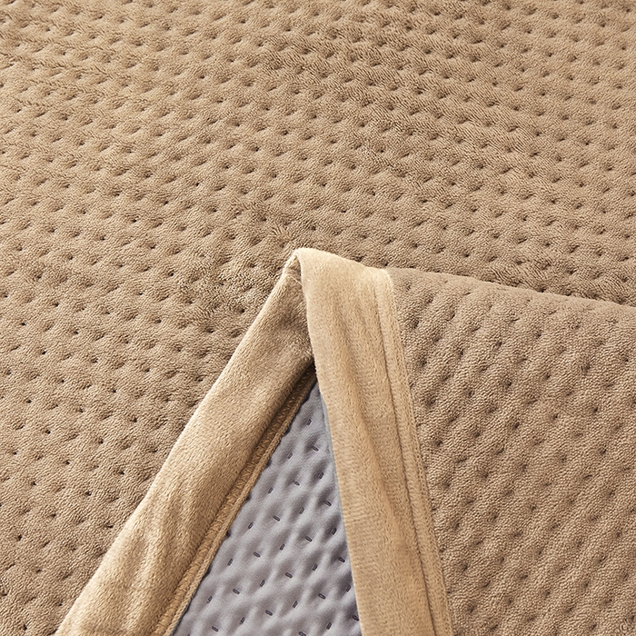 91家纺网 家纺一手货源 找家纺 胜权 2024款高克重牛奶绒夹棉单床盖单件保暖床盖三件套 奶咖