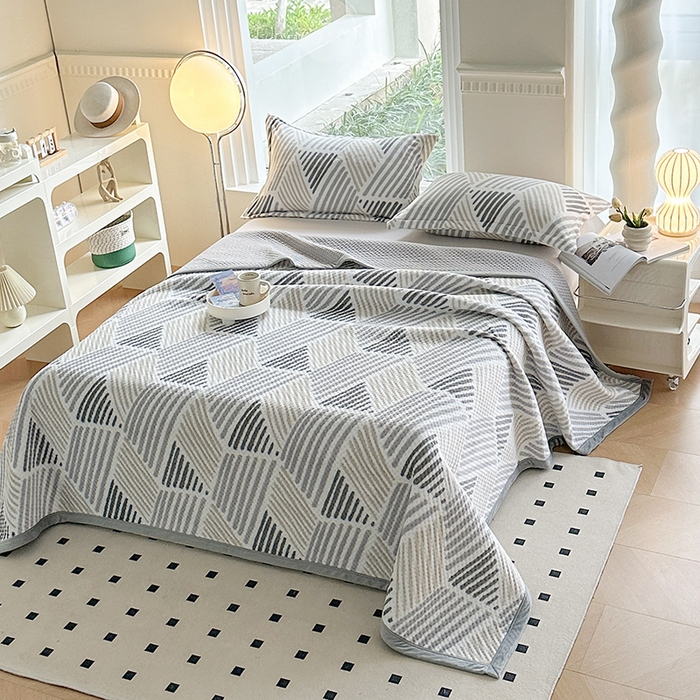 91家纺网 家纺一手货源 找家纺 胜权 2024款高克重牛奶绒夹棉单床盖单件保暖床盖三件套 柏拉图