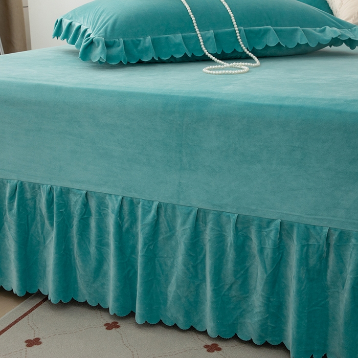 91家纺网 家纺一手货源 找家纺 优姿家纺 2024新品8.5斤德芙绒韩版床裙绣花保暖四件套 时尚玫瑰湖兰