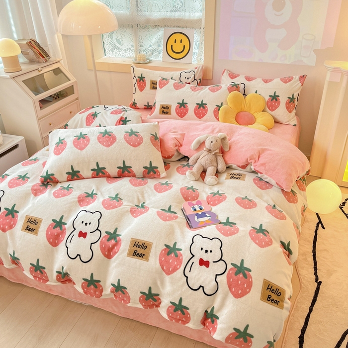 91家纺网 家纺一手货源 找家纺 金爱家 2023新款ins小清新韩系卡通少女心奶油兔子加厚牛奶绒系列四件套 草莓小熊