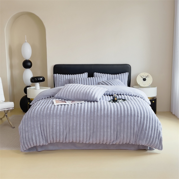 91家纺网 家纺一手货源 找家纺 丝幔 2025新款复古时尚AB面兔毛绒牛奶绒抽条四件套 兔毛紫C