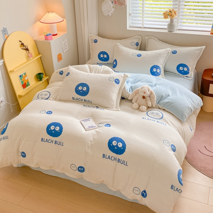 91家纺网 家纺一手货源 找家纺 梦之岛 2023新款牛奶绒加厚小清新印花保暖四件套 小煤球