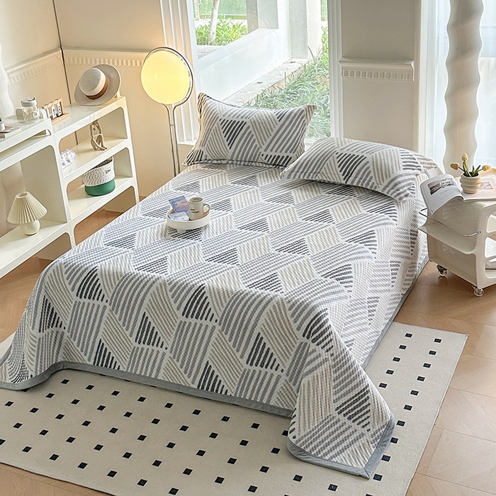 91家纺网 家纺一手货源 找家纺 胜权 2024款高克重牛奶绒夹棉单床盖单件保暖床盖三件套 柏拉图